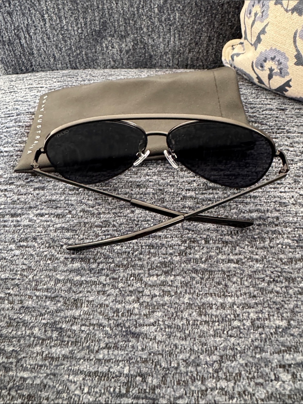 Quay Australia Metal Aviator Sunglasses in Gunmetal and Grey - Picture 4 of 5
